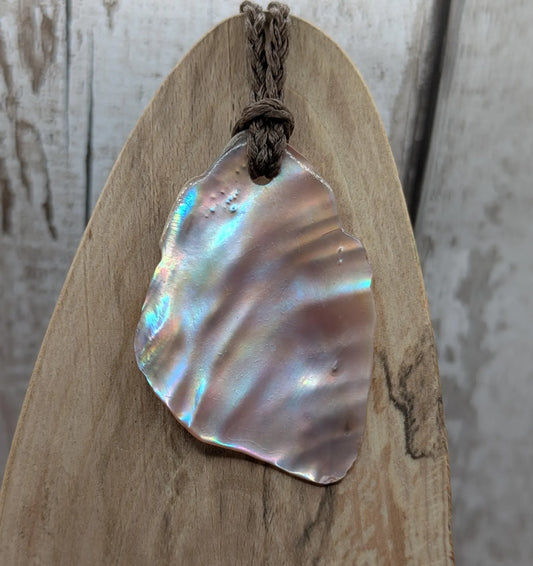 Large mid Iridescent NZ Freshwater Pink Mussel Shell Pendant – Natural Tumbled, Rainbow Shine, Hand-Polished Shell Jewellery