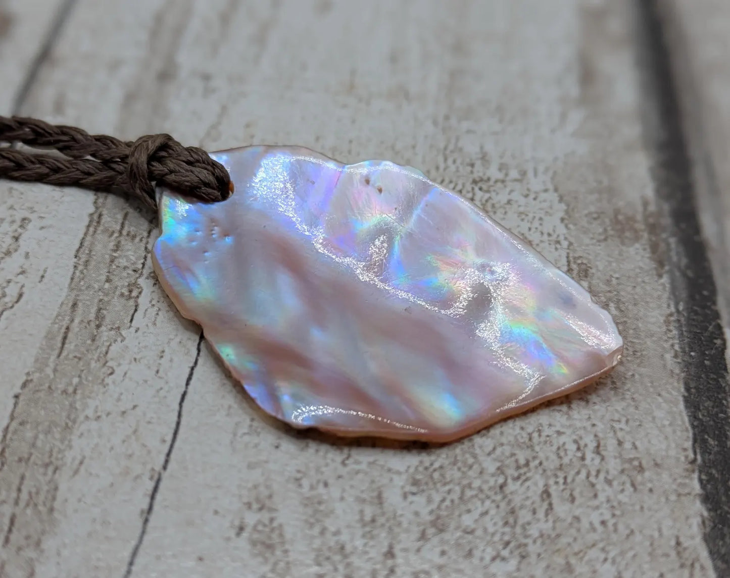 Large mid Iridescent NZ Freshwater Pink Mussel Shell Pendant – Natural Tumbled, Rainbow Shine, Hand-Polished Shell Jewellery