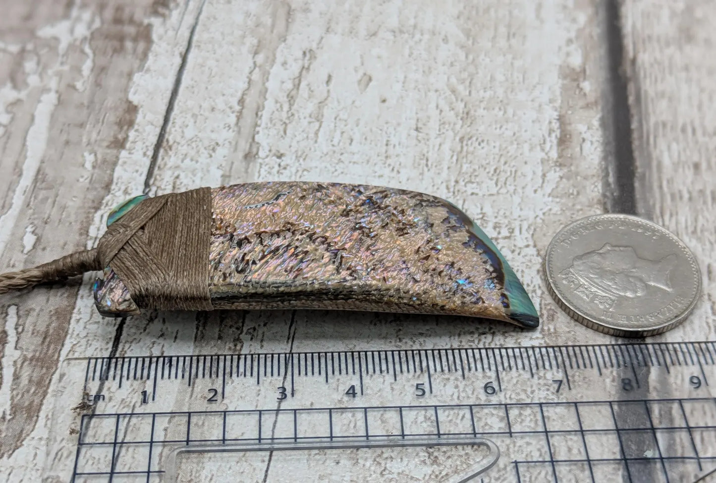New Zealand Pāua Hei Toki Adze Pendant - Handcrafted iridescent Abalone Shell axe head Necklace Māori-Inspired Jewellery.