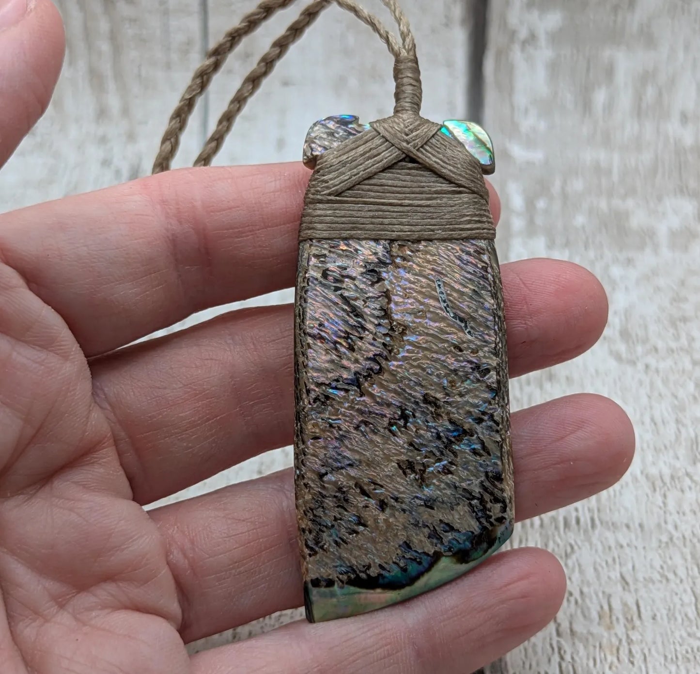 New Zealand Pāua Hei Toki Adze Pendant - Handcrafted iridescent Abalone Shell axe head Necklace Māori-Inspired Jewellery.