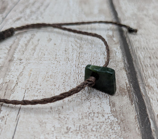 New Zealand Pounamu greenstone Jade bracelet.