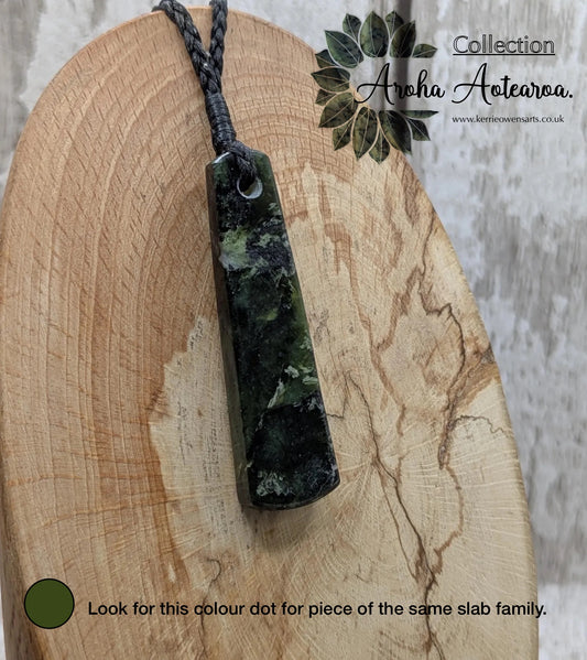 New Zealand Haast pass Douglas creek serpentine roimata pendant.