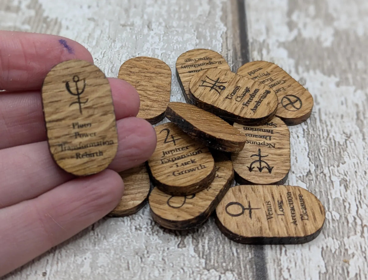 Oak wood beginner planetary oracle tiles.