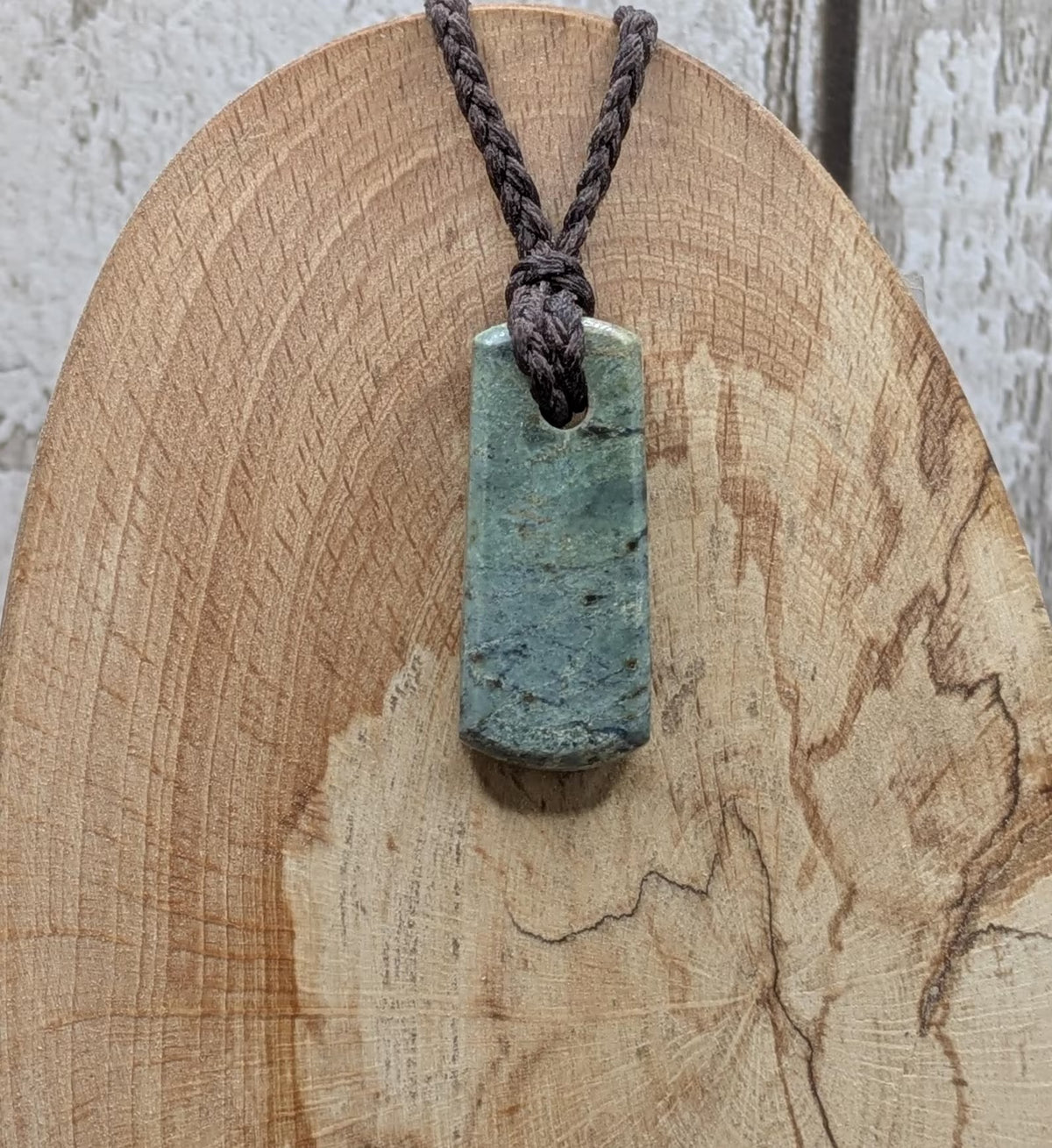 New Zealand pounamunjade greenstone roimata tear drops pendant