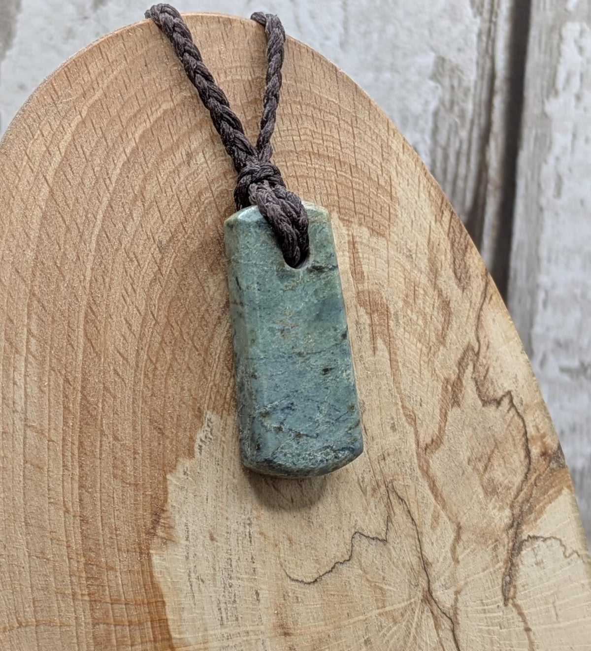 New Zealand pounamunjade greenstone roimata tear drops pendant