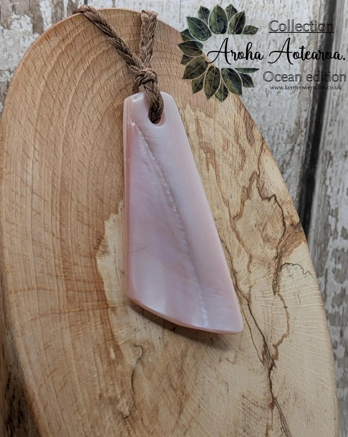 New Zealand fresh water pink mussel Toki style pendant.