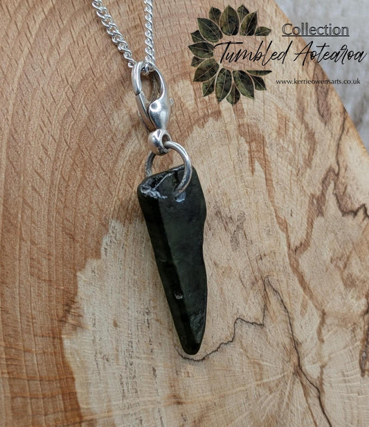 Tumbled New Zealand Pounamu greenstone jade clip on charm.