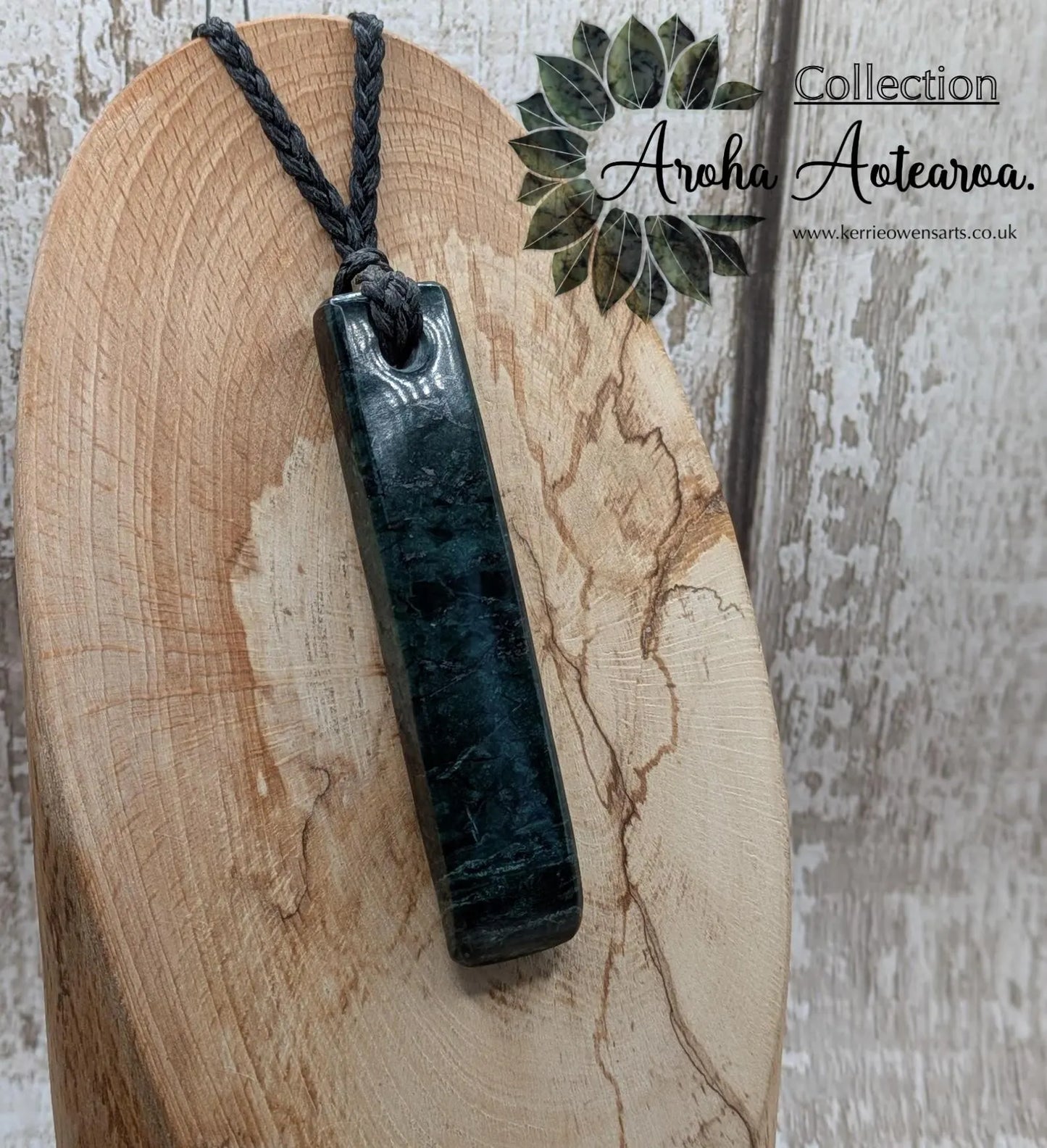 New Zealand serpentine Toki style Pounamu pendant.