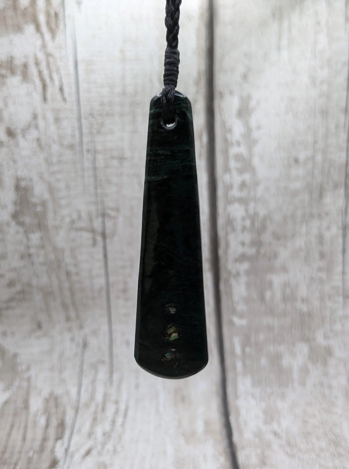 New Zealand roimata tear drop Pounamu greenstone serpentine pendant.