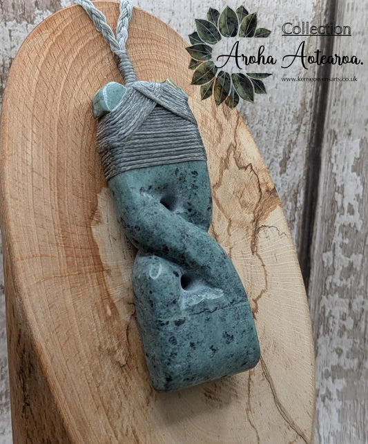Hand Carved NZ Pounamu Greenstone Pendant – Hei Toki & Pikorua Hybrid Design, Strength, Connection, Māori Statement Jade