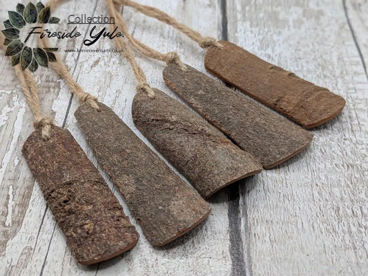 5 pack Cinnamon bark shaped Christmas decorations.