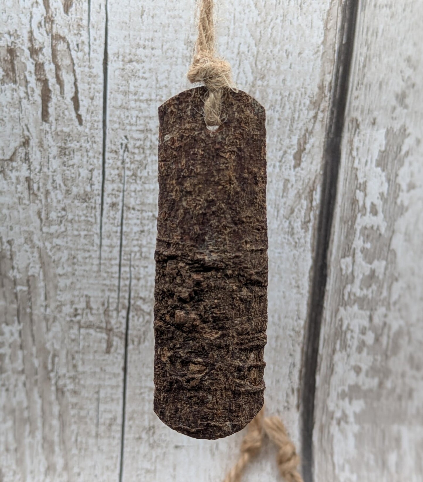 5 pack Cinnamon bark shaped Christmas decorations.