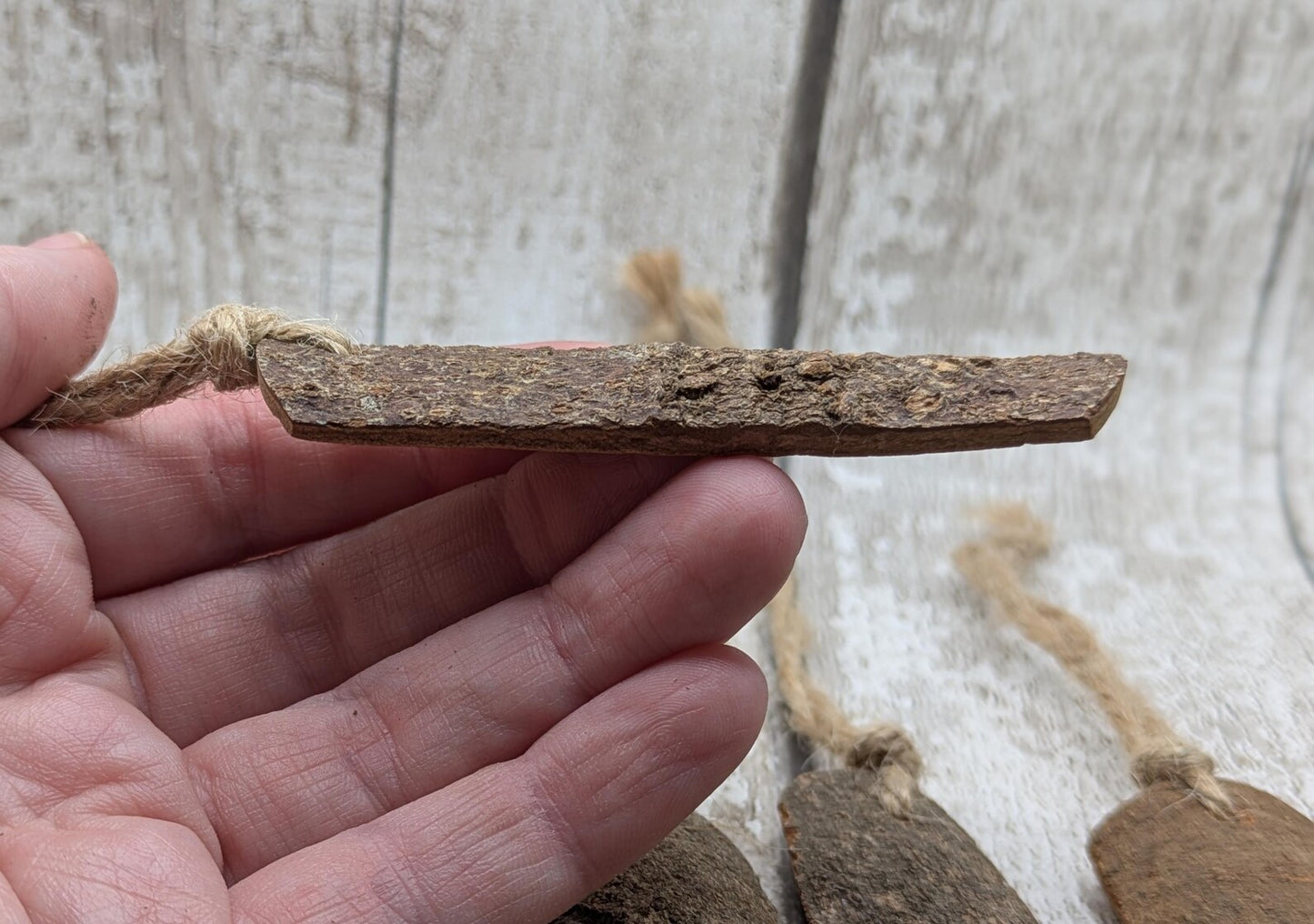 5 pack Cinnamon bark shaped Christmas decorations.