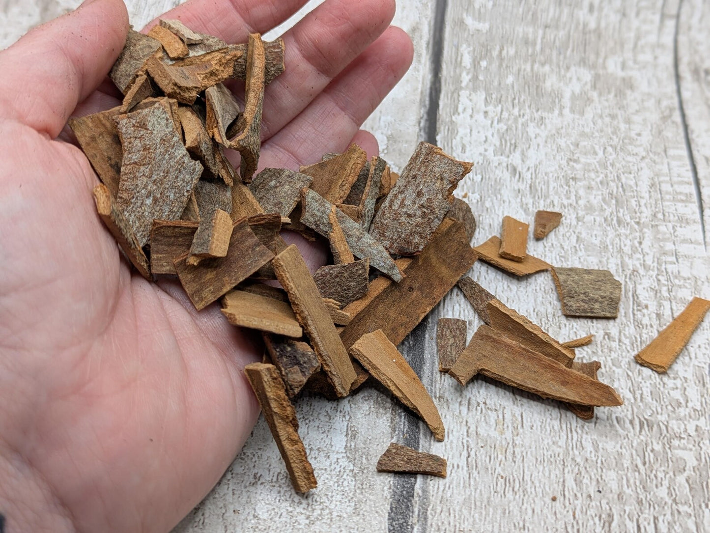 Pouch cinnamon bark offcuts and scrap for ritual and spellwork.