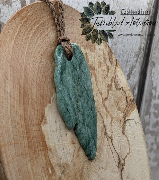 Tumbled Pounamu New Zealand greenstone pounamu pendant.