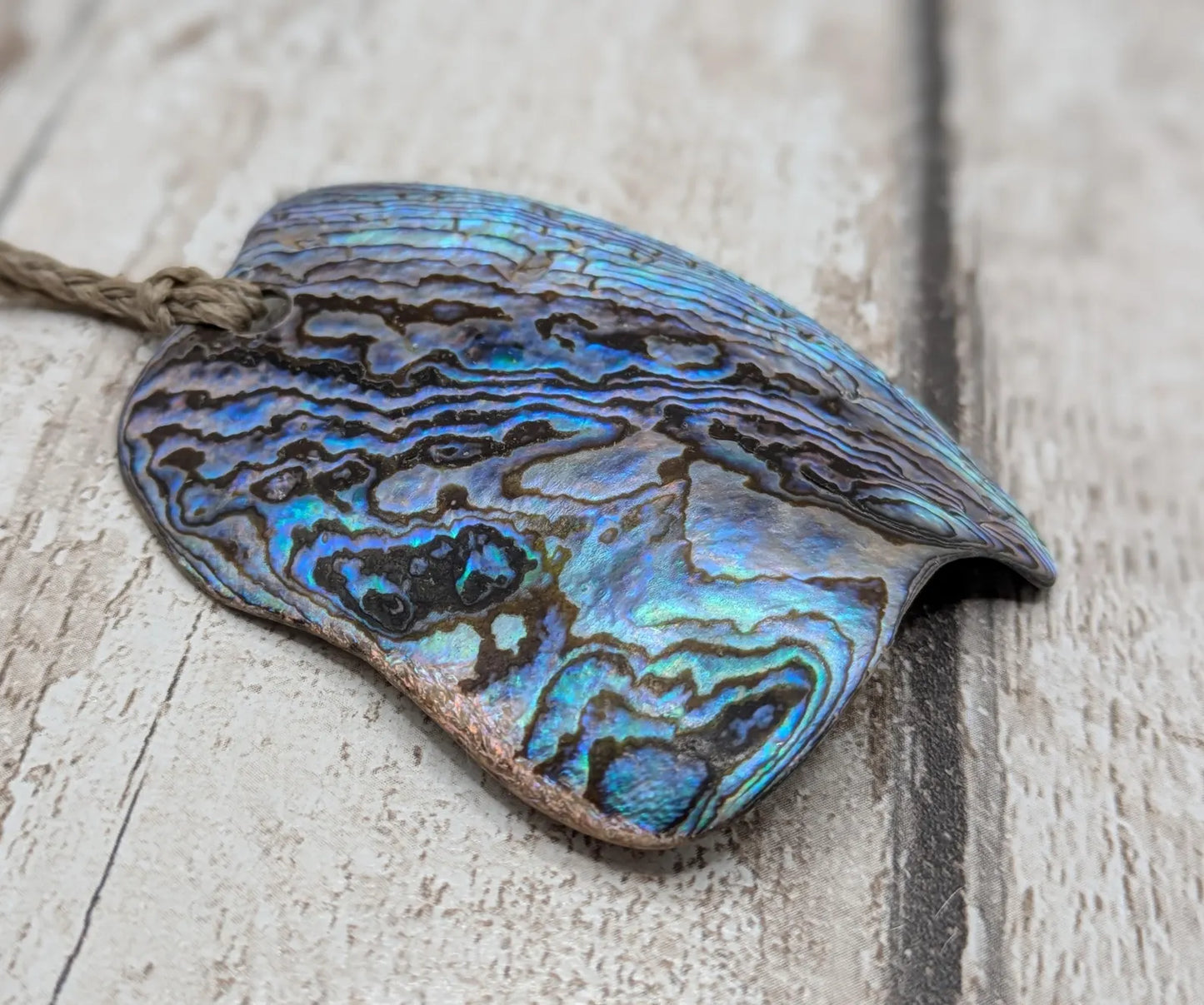 Large Freeform NZ Pāua Shell Pendant – Iridescent Abalone Statement Necklace, Natural statement Beach Jewellery.