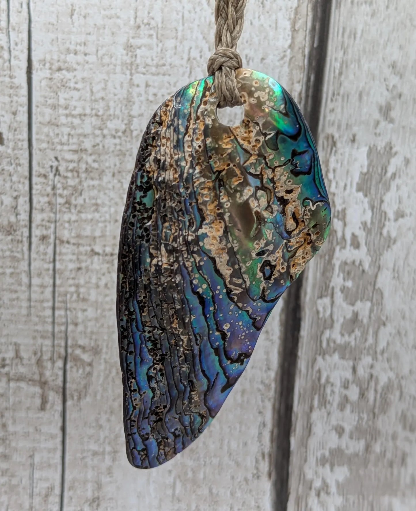Large Freeform NZ Pāua Shell Pendant – Iridescent Abalone Statement Necklace, Natural statement Beach Jewellery.