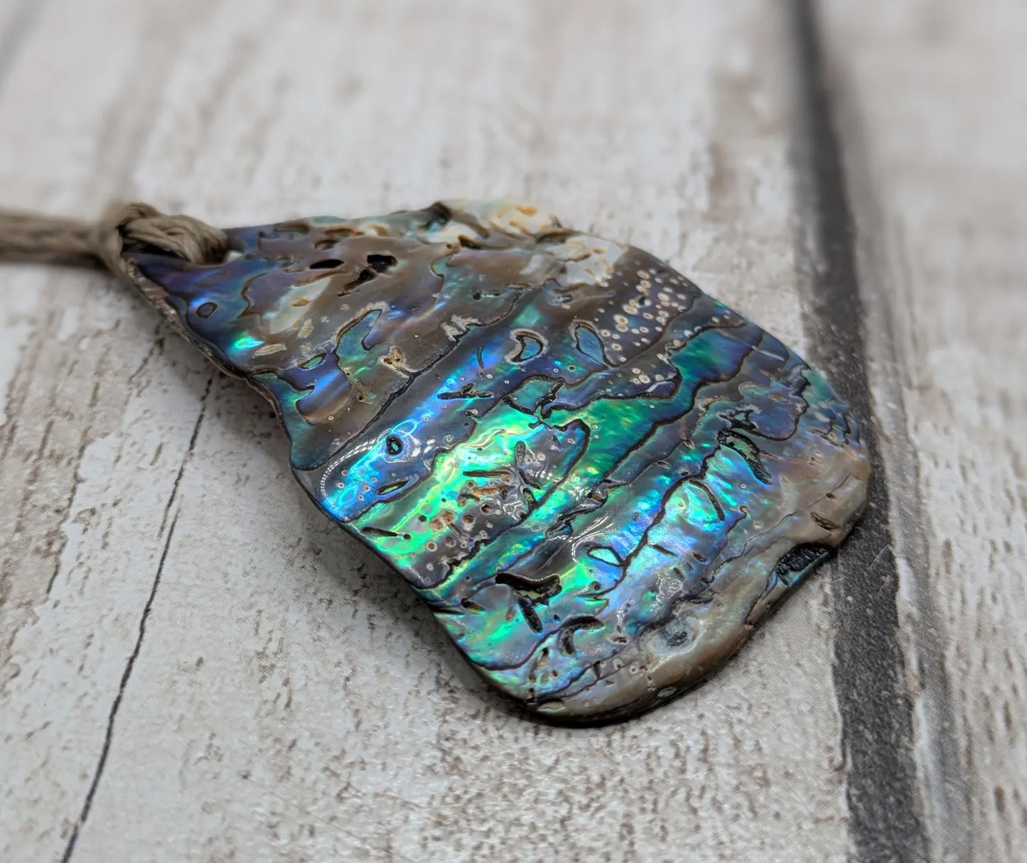 Large Freeform NZ Pāua Shell Pendant – Iridescent Abalone Statement Necklace, Natural statement Beach Jewellery.