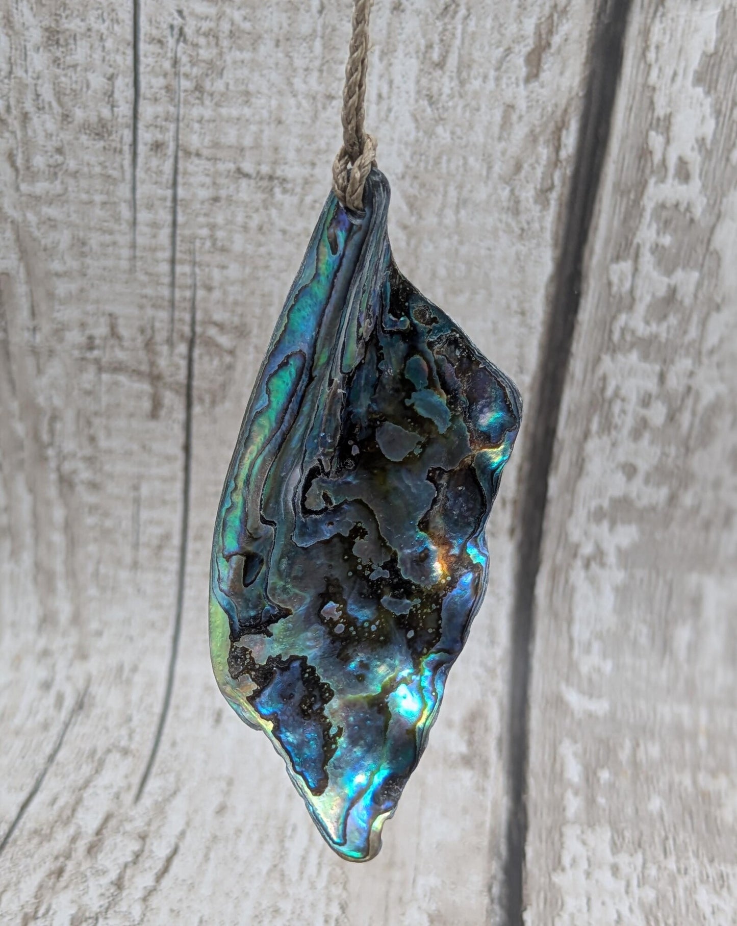 Large Freeform NZ Pāua Shell Pendant – Iridescent Abalone Statement Necklace, Natural statement Beach Jewellery.