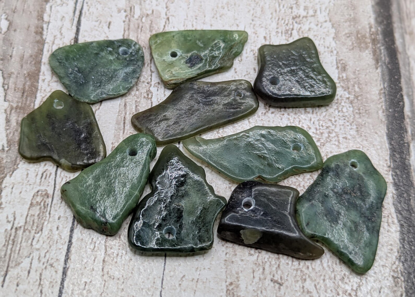 10 Top-Drilled New Zealand Pounamu Beads – Tumble polished Greenstone Offcuts for Jewellery Making and craft projects.