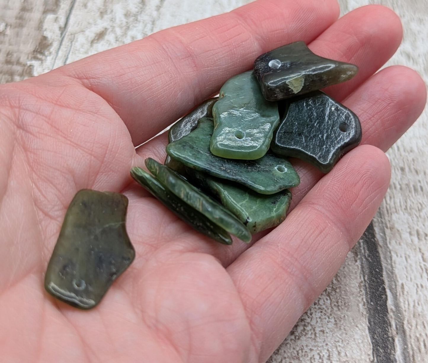 10 Top-Drilled New Zealand Pounamu Beads – Tumble polished Greenstone Offcuts for Jewellery Making and craft projects.