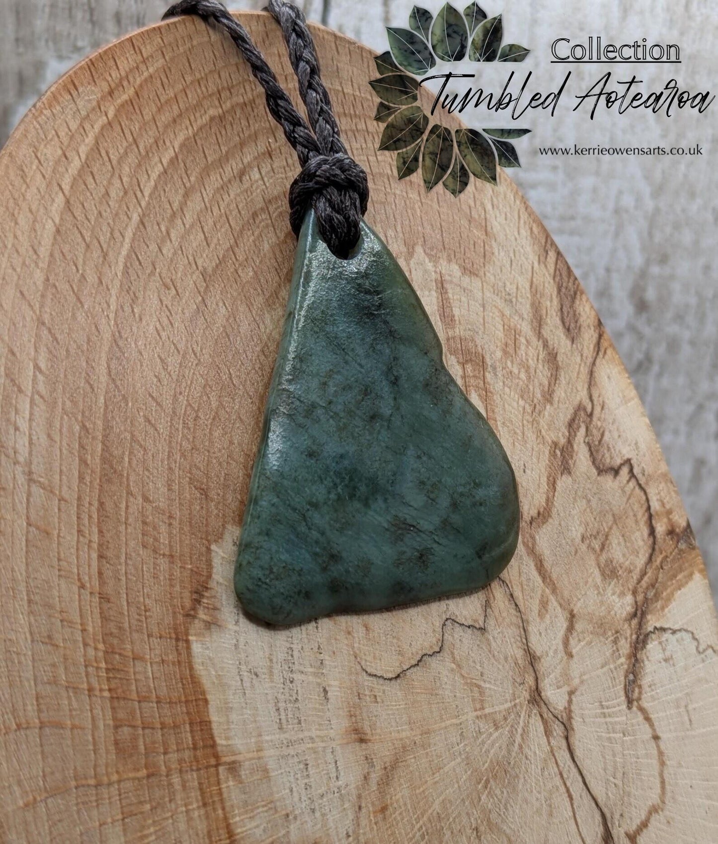 NZ Pounamu greenstone jade tumbled pendant.