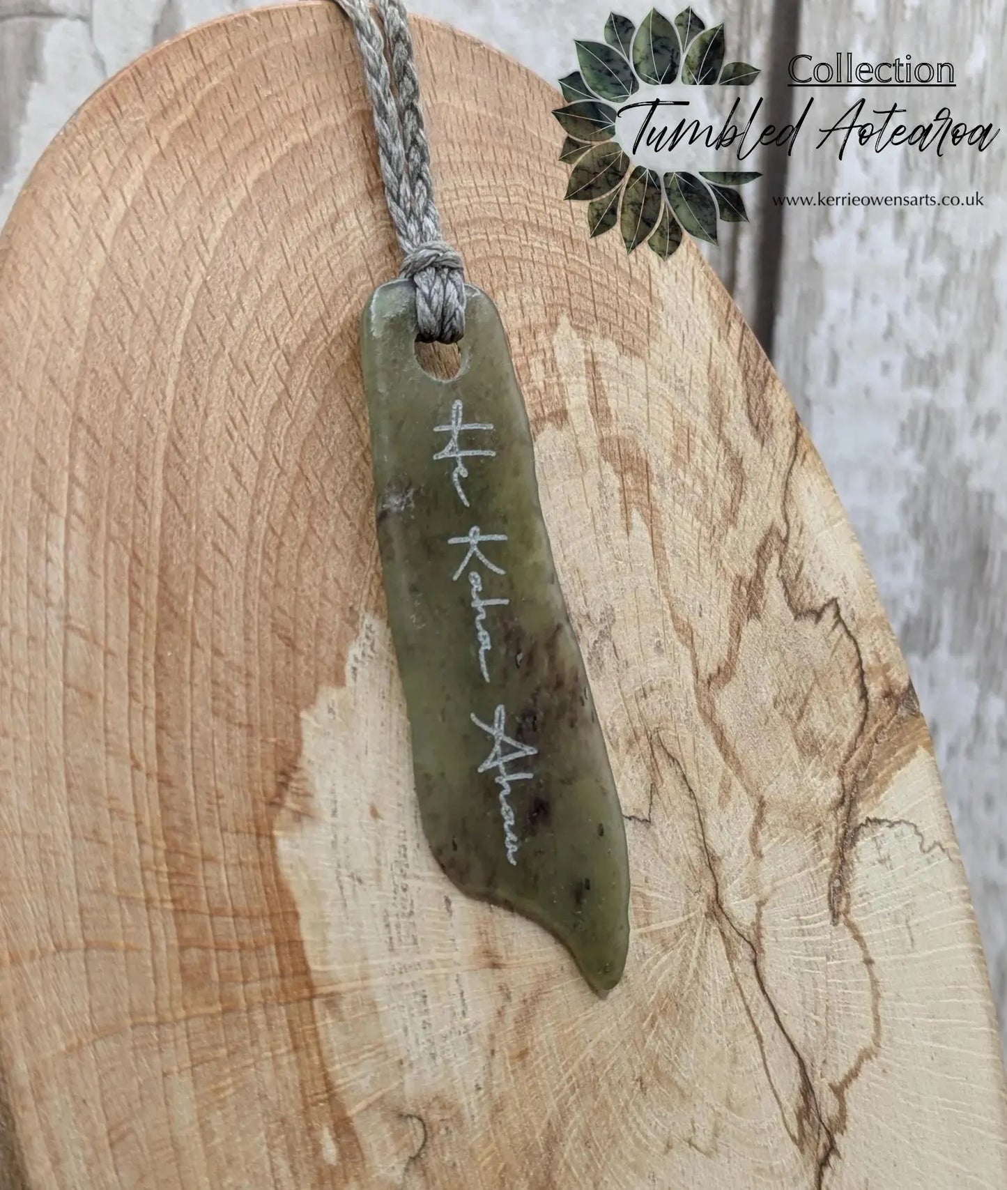 New Zealand pounamu greenstone jade pendant, he kaha ahau, I am strong affirmation.