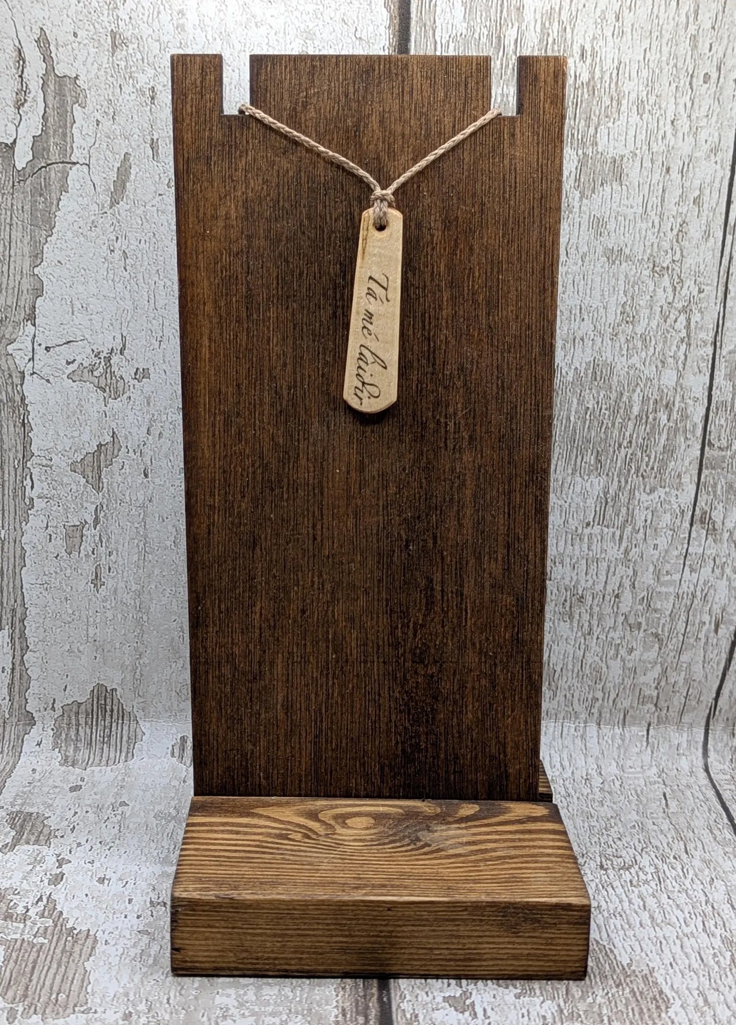 Lime wood Irish Gaeilic Tá mé Làidir, i am strong roimata pendant.