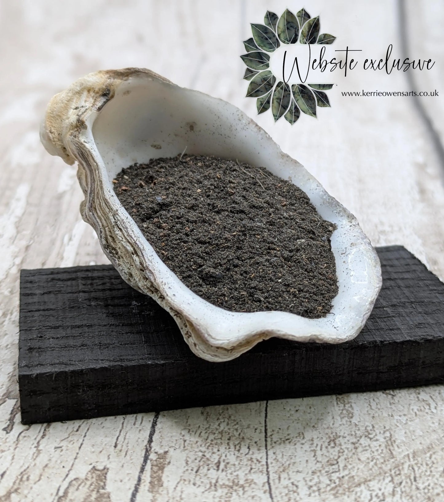 15ml bog oak and mammoth tusk power for rituals and spell work.