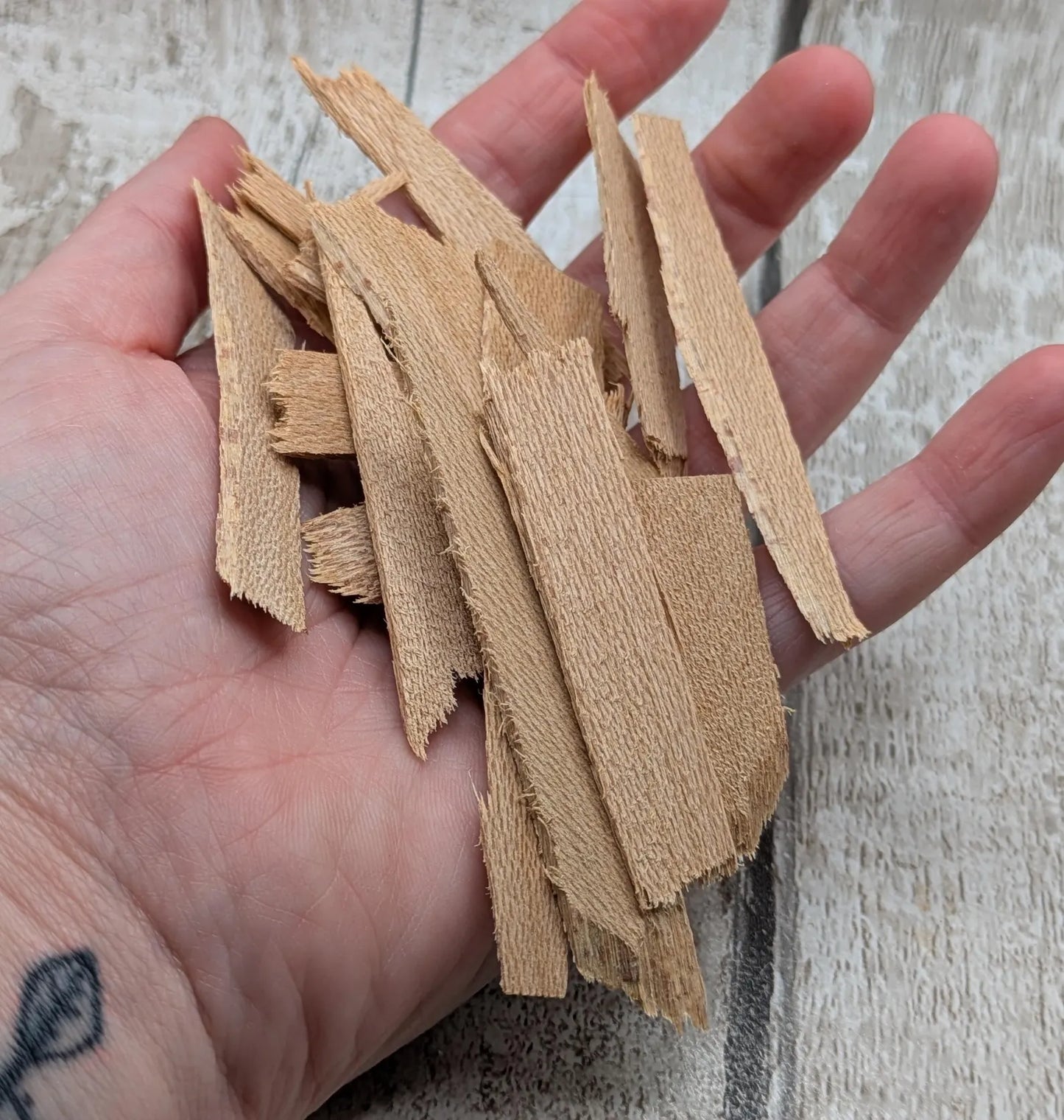 Lacewood Veneer Scraps for Ritual & Spell Work – Reclaimed Wood Offcuts, Altar Use, Kindling and Craft Supplies.