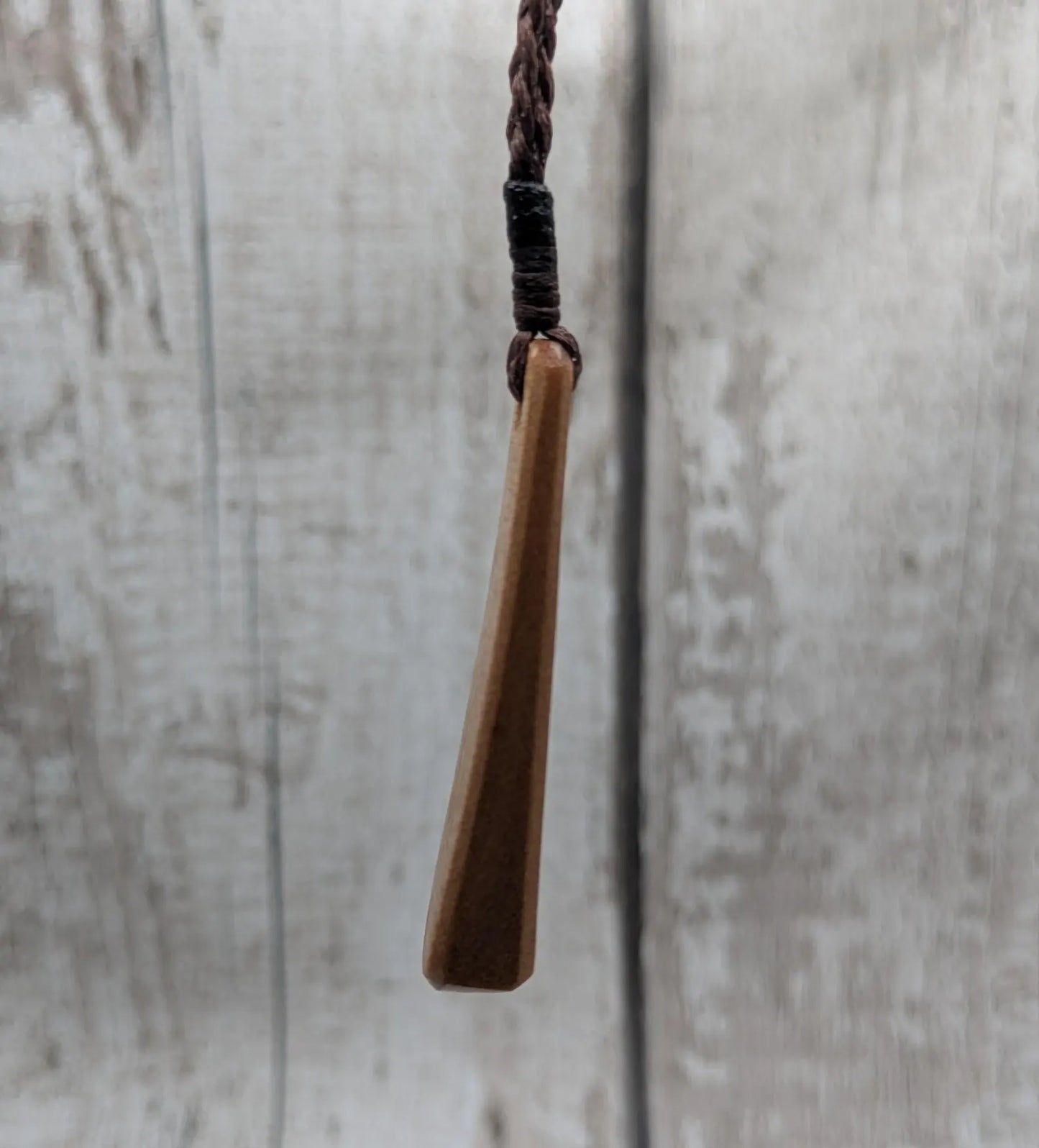 New Zealand swamp kauri with Rainbow Pāua shell.