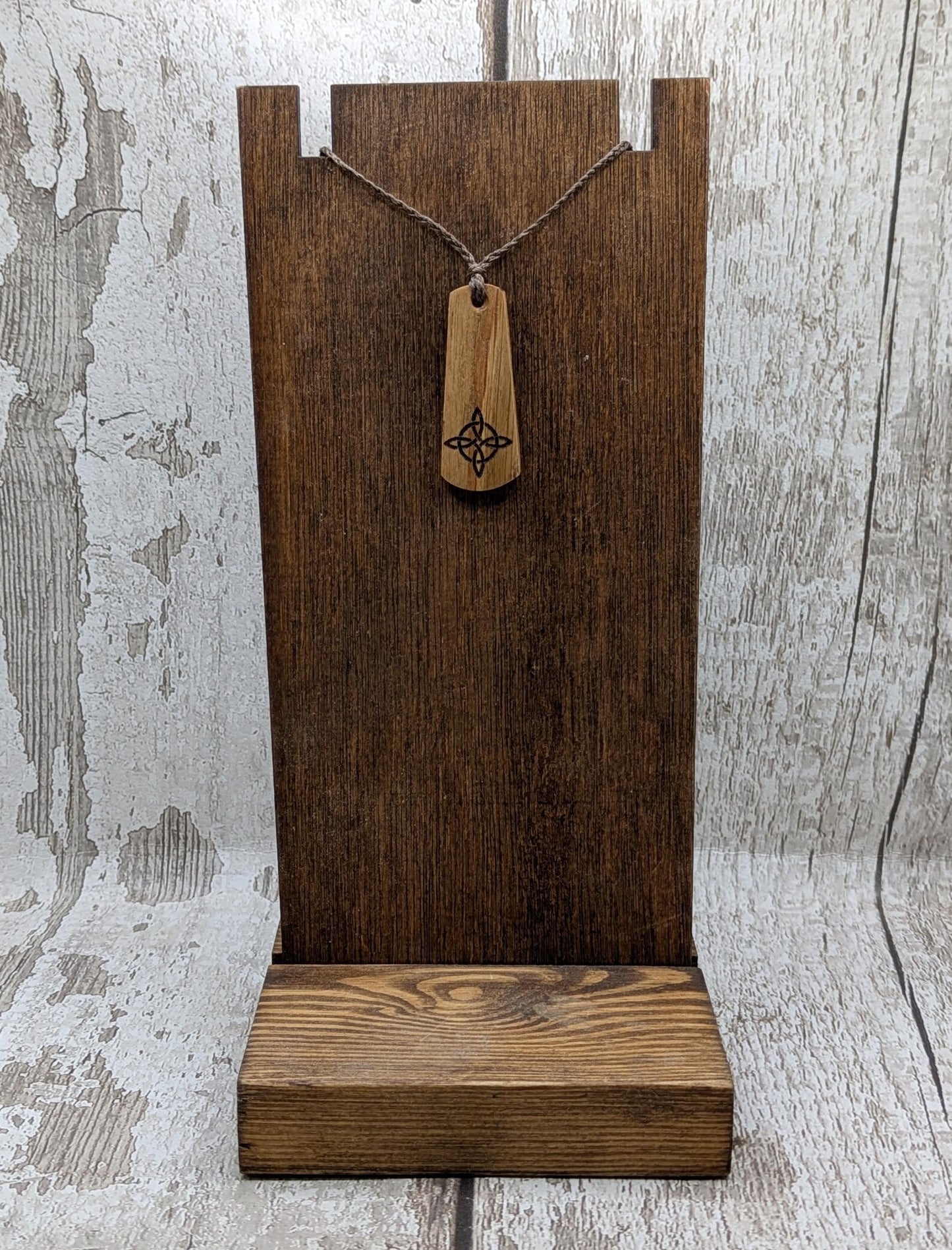Oak wood witches protection symbol roimata tear drop laser printed pendant.