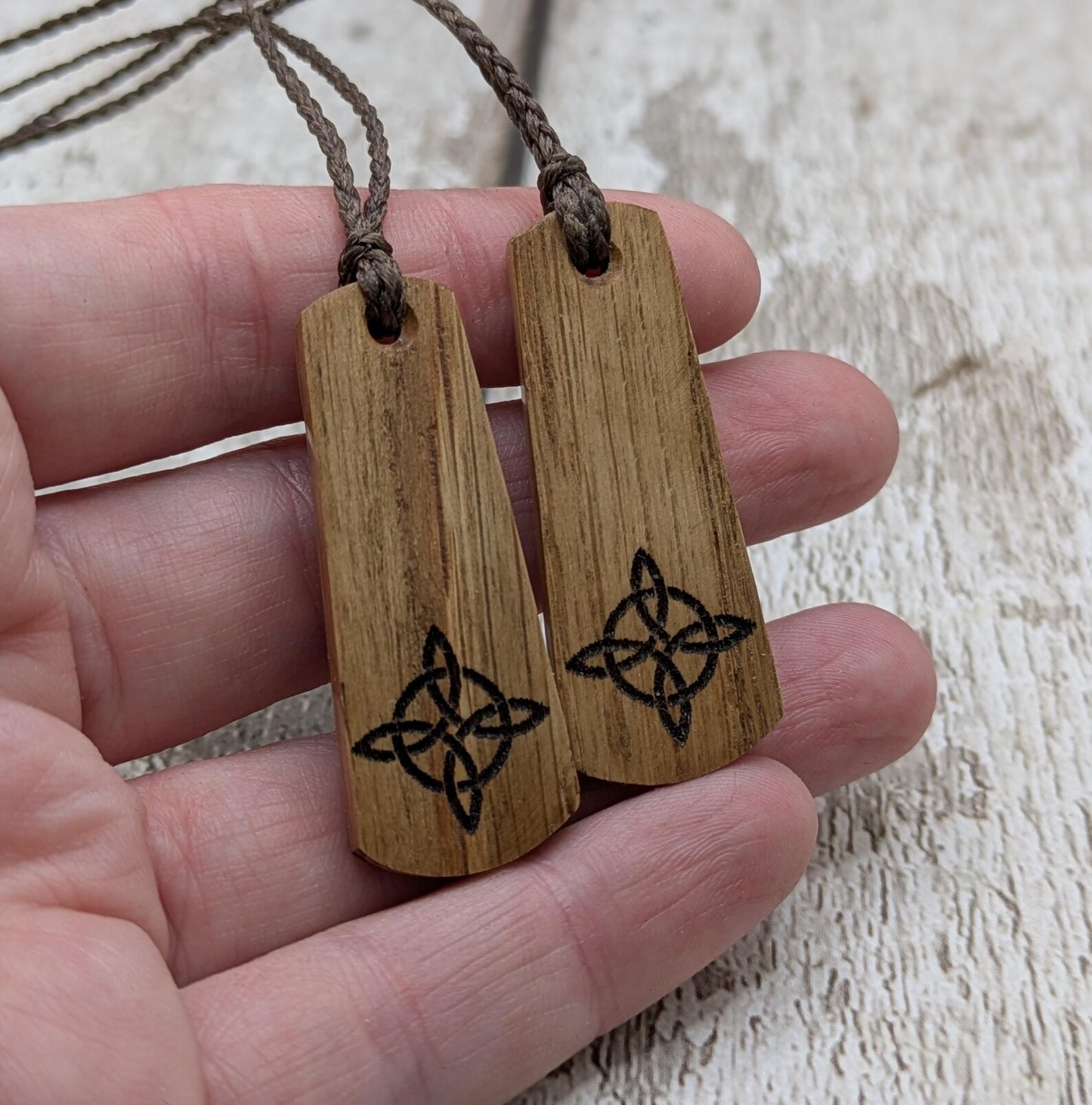 Oak wood witches protection symbol roimata tear drop laser printed pendant.
