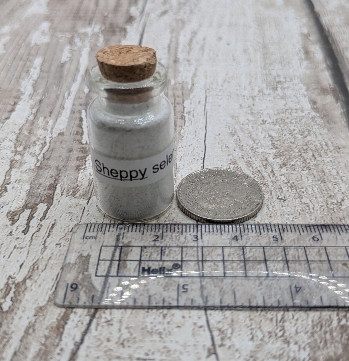 Unrefined powdered sheppy selenite paint pigment.