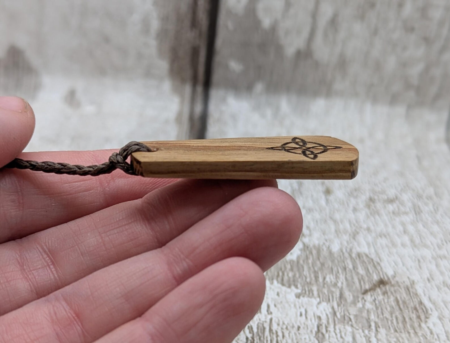 Oak wood witches protection symbol roimata tear drop laser printed pendant.