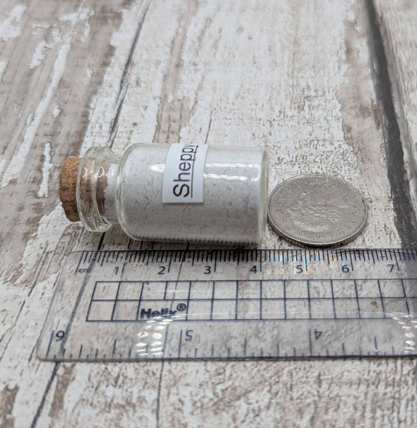 Unrefined powdered sheppy selenite paint pigment.