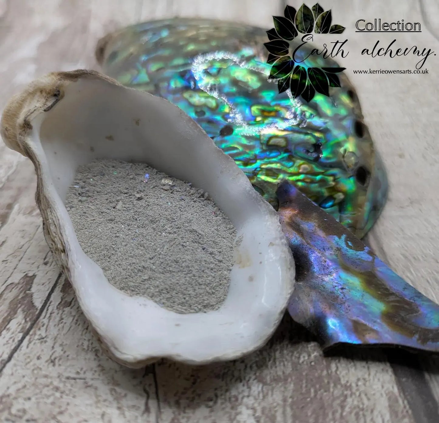 10ml powdered New Zealand Pāua shell pigment.