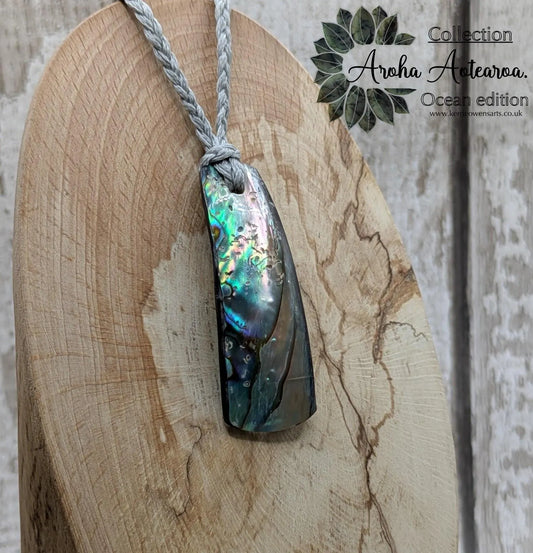 New Zealand Pāua shell pendant.