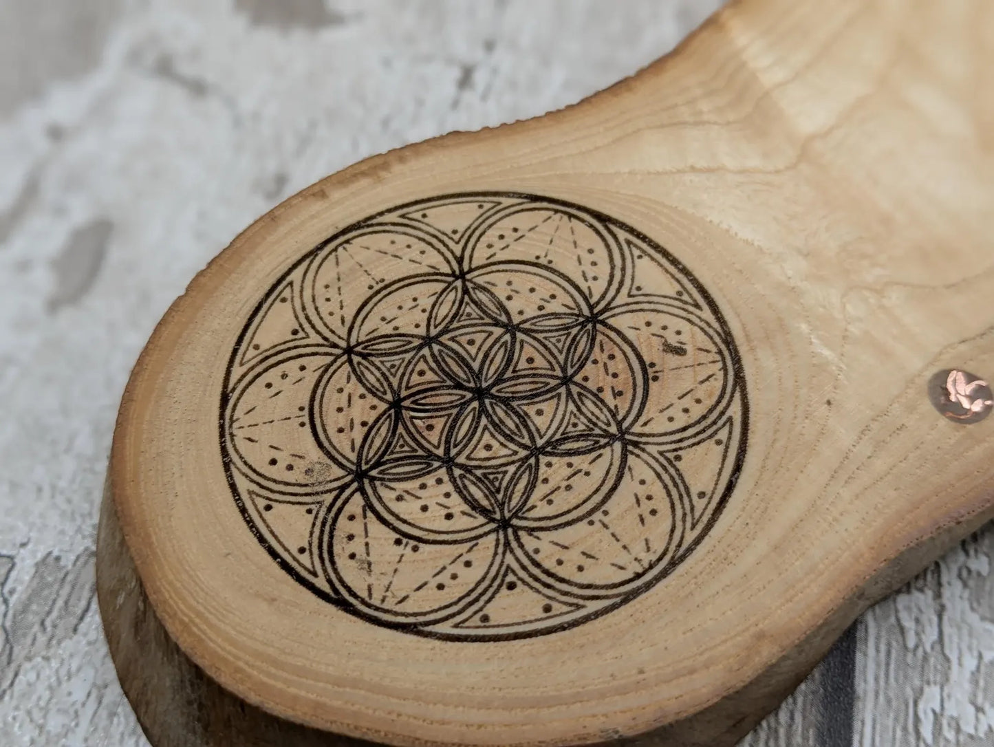 Ash wood pendulum dowsing pendulum board laser printed, with sunflower design.