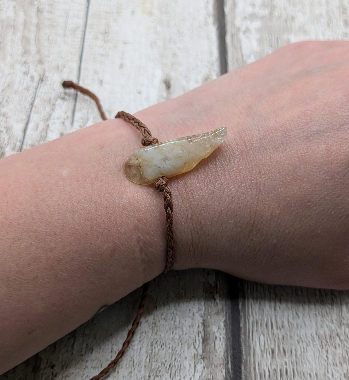 citrine stone macrame adjustable bracket.