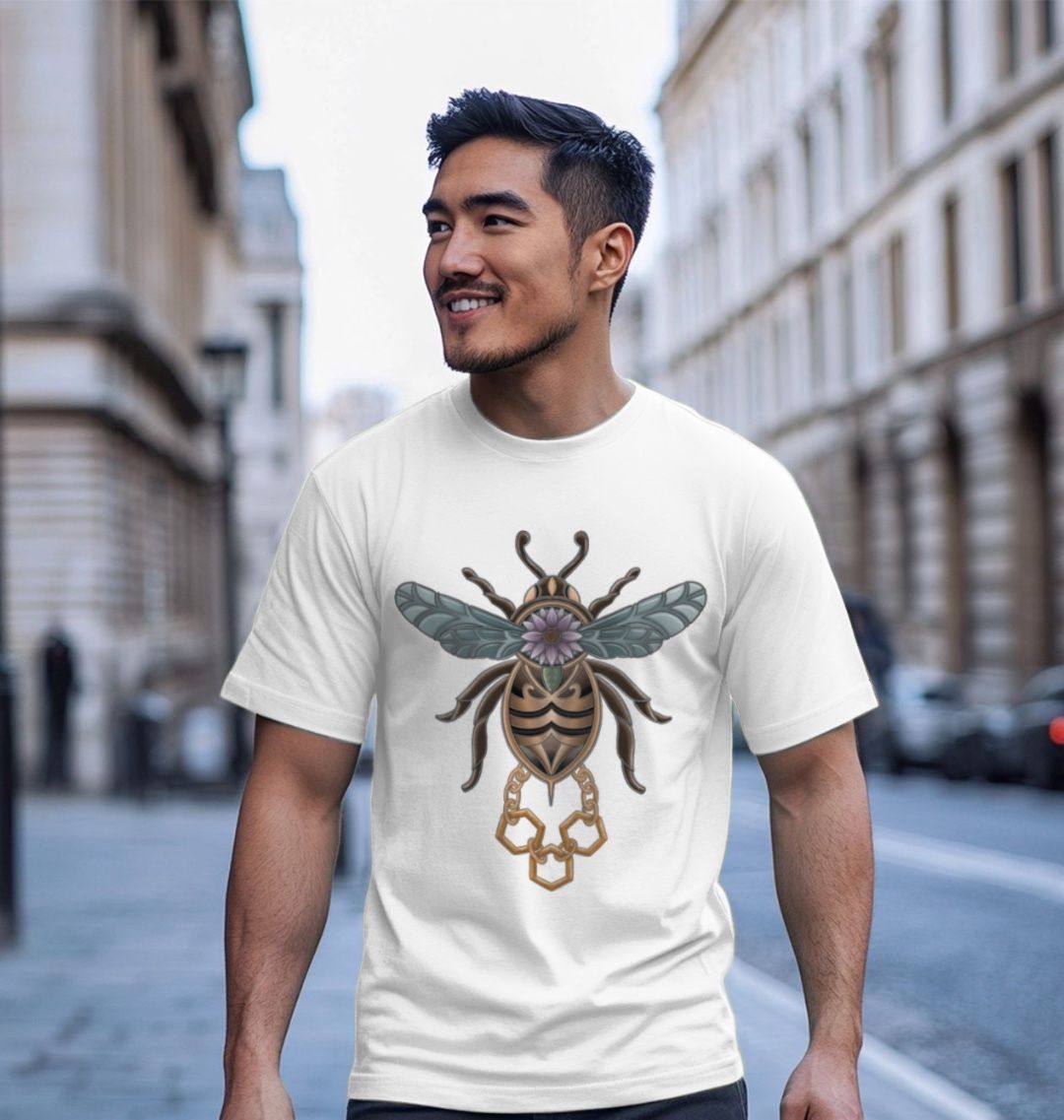 Gilded bumble bee 2.0 unisex T-Shirt.