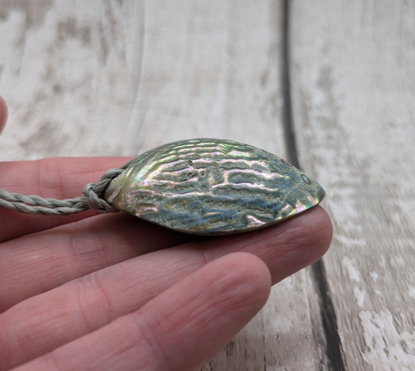 NZ pāua shell pendant