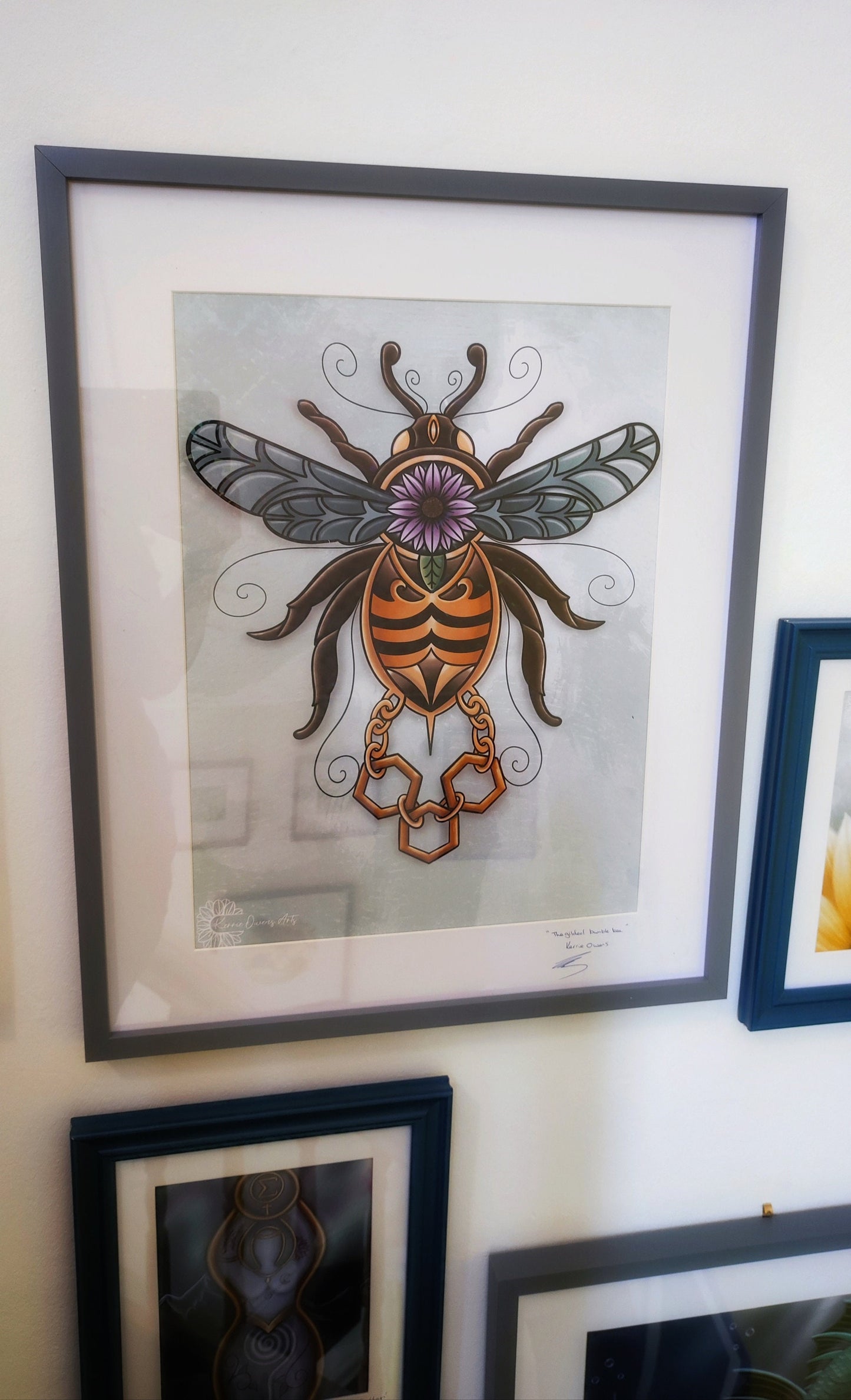 Gilded bumble bee, printed digital illustration.