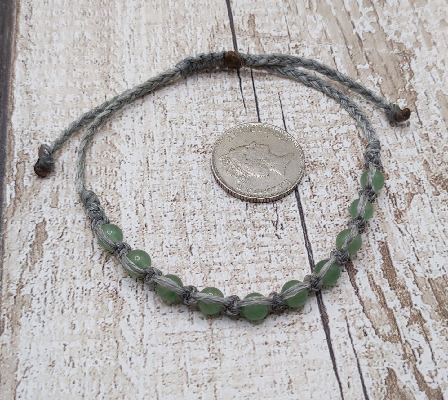 Adventurine 6mm adjustable macramé bracelet.